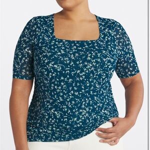 41 Hawthorn Navy Floral Short Sleeve Top
